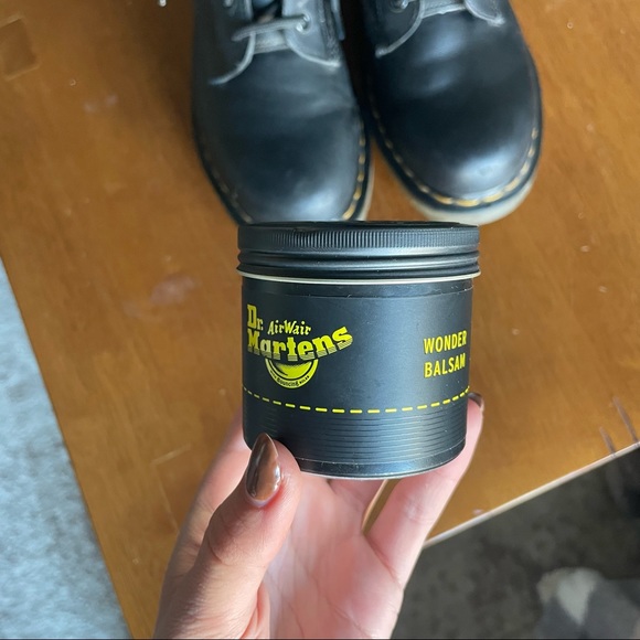 Dr. Martens 1460 Smooth Leather Lace Up Boots Size 8 - Picture 8 of 9